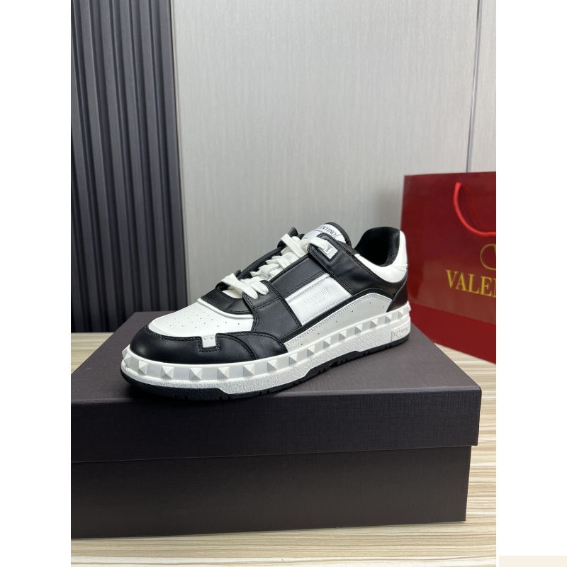 Valentino Sneakers